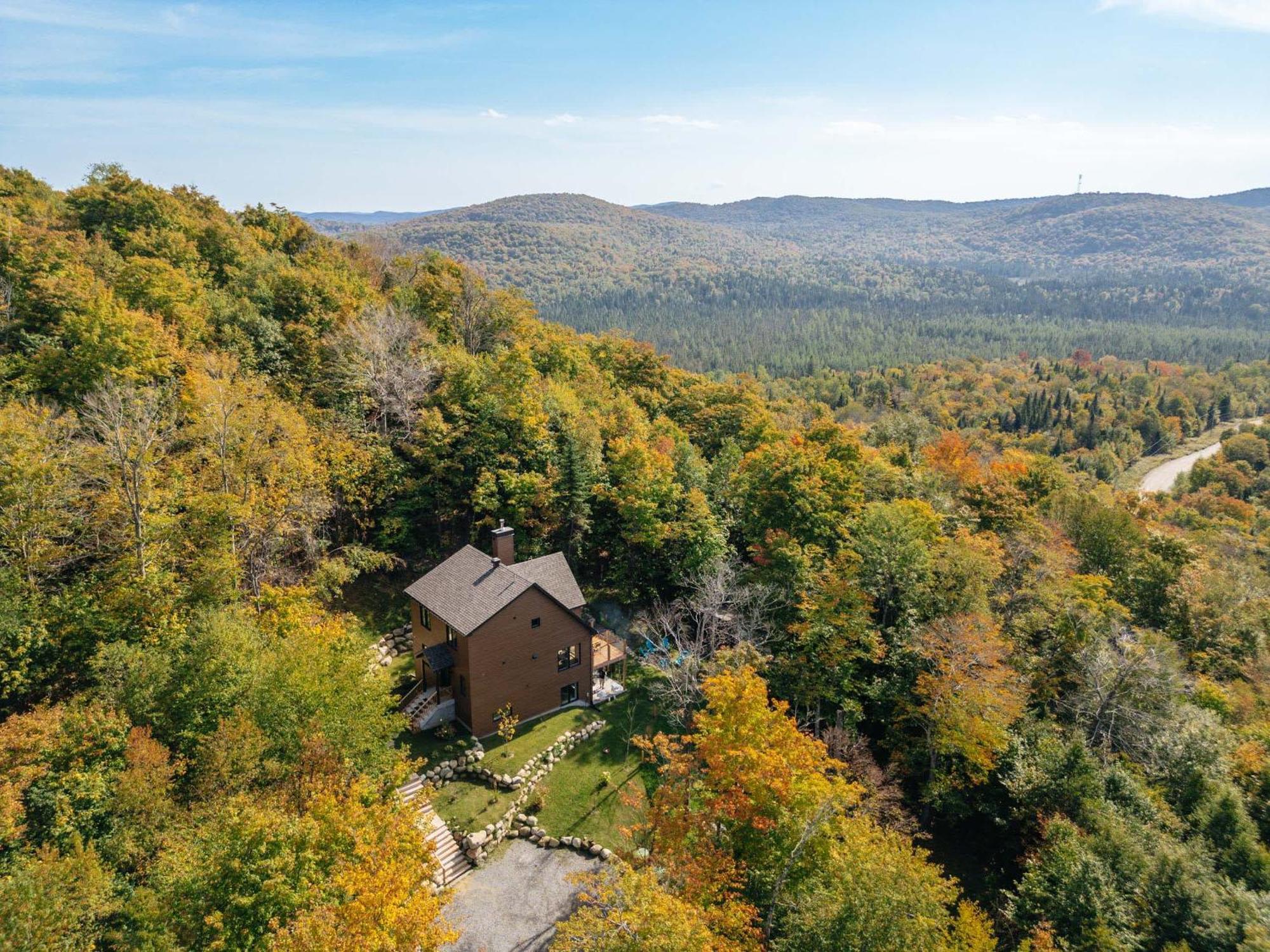 Le Montagnia Escape To Tremblant With Hot Tub Villa Val-des-Lacs Exterior photo